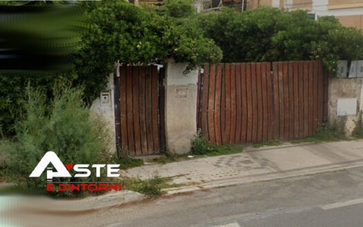 APPARTAMENTO AL PIANO TERRA IN ARDEA (RM), LUNGOMARE TOR SAN LORENZO N. 257