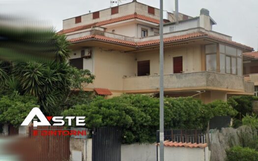 APPARTAMENTO AL PIANO TERRA IN ARDEA (RM), LUNGOMARE TOR SAN LORENZO N. 257